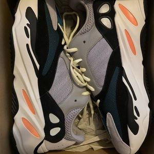 I’m selling my Yeezy boost 700! Size 12 brand new out of box